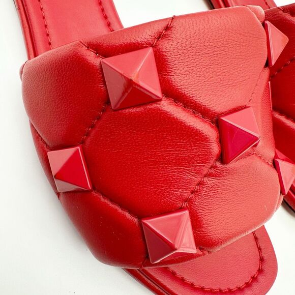 VALENTINO Rockstud Red Leather Sandal Size 37.5 Flat Flip Flop Slide Studded - Picture 4 of 12
